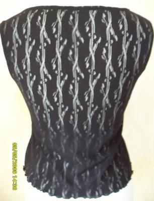 Débardeur voile noir et superpositions