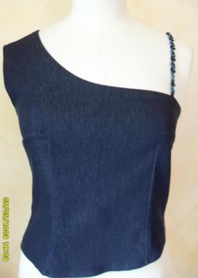 bustier jean's bretelle fleurs bleues. devant