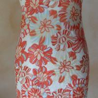 Robe en voile fleurie, vue de devant