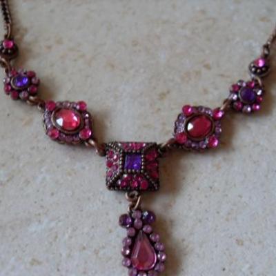 Collier bronze strass rose et violet