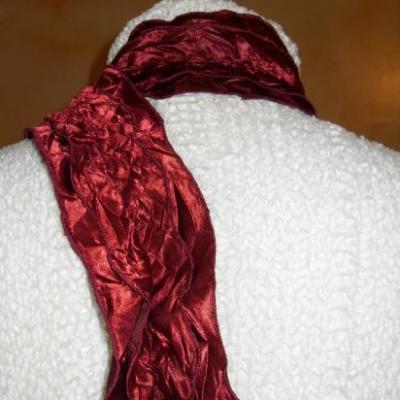 Echarpe frou-frou satin bordeaux