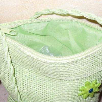 Sac besace paille vert anis et fleurs