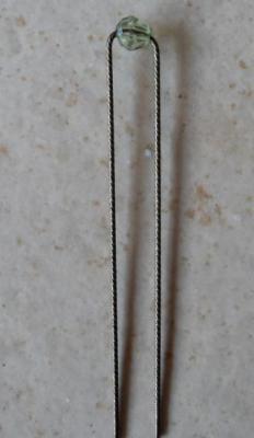 Epingles cheveux perles facettes olivine.