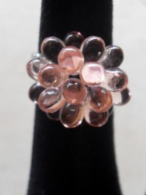 Bague gouttes de verre rose.