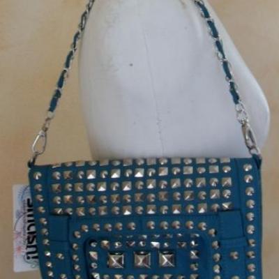 Sac à main KADEN BAG, turquoise et clous de Smash.