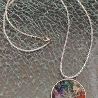 sautoir pendentif arbre de vie en pierres naturelles