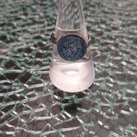 Bague cabochon verre bleu et paillettes