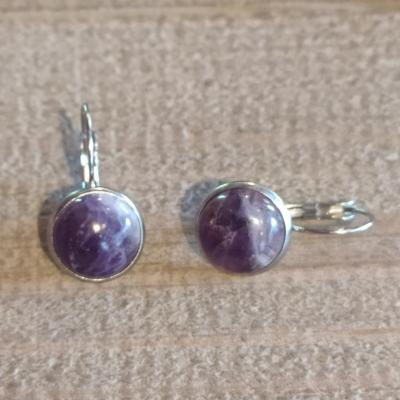 Boucles d'oreilles dormeuses et cabochon améthyste