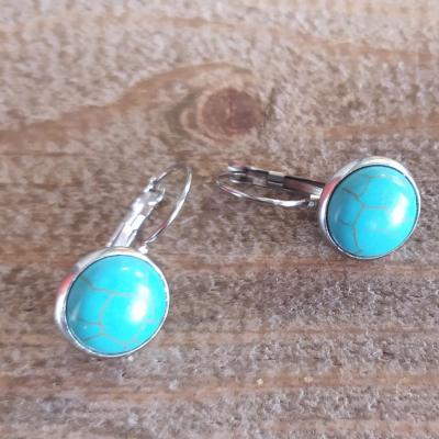 Boucles d'oreilles dormeuses et cabochon en turquoise