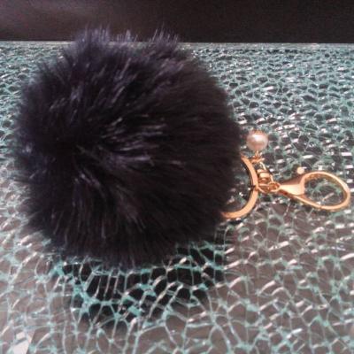 Porte-clé, bijou de sac pompon noir et perle