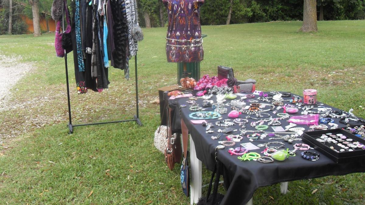 Daphné Créations au marché artisanal de la fête de la raviole à Eymeux