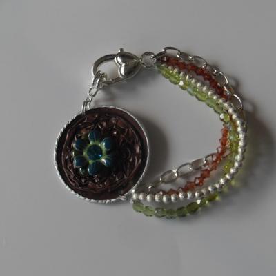 Bracelet capsule café marron et cabochon fleur strass, chaines, cristal de swarovski.