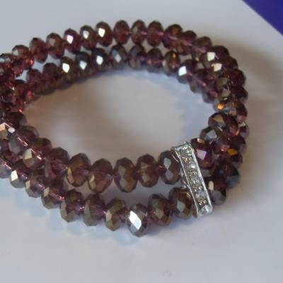 Bracelet 2 rangs de perles en cristal de swarovski prune et strass.