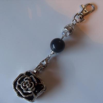 bijou de sac-porte-clés, fleur clé usb noir et strass.